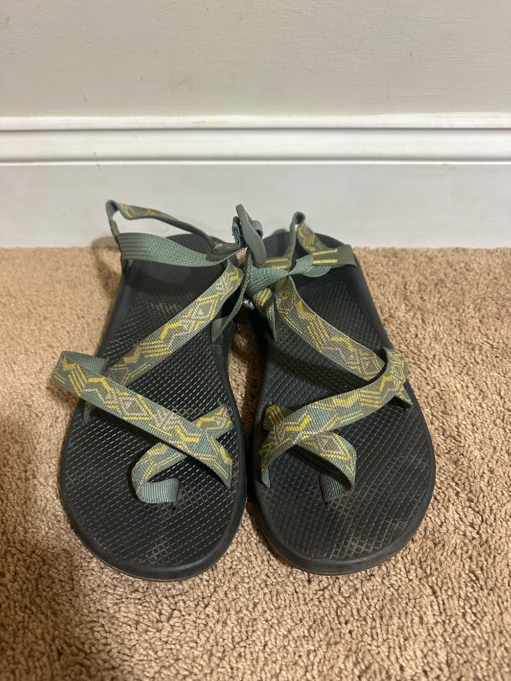 Chaco Men's Z/2 Classic Sandles Size 13 Paddle Sunlit Moss Green Toe Loop